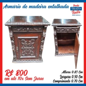 Armário  de madeira entalhada